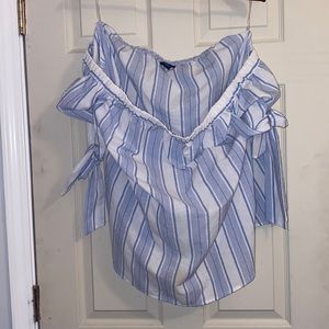 Super cute off the shoulder top.